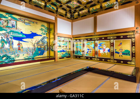 Castello di Kumamoto presso il Palazzo Honmaru Hall di Kumamoto, Giappone. Foto Stock