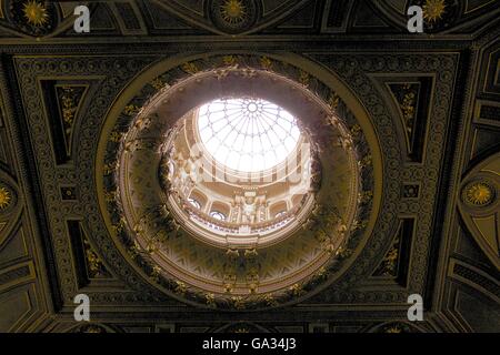 Interior cupola sopra la grande entrata, Fitzwilliam Museum, Cambridge, Inghilterra, Regno Unito, GB Foto Stock