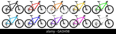 Set di mountain bike in molti colori isolati su sfondo bianco Foto Stock
