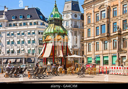 Copenhagen, Danimarca: Il vecchio chiosco in stile barocco da 1913 trasformato nel caffè bar a Kongens Nytorv Foto Stock