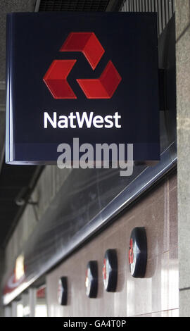 Scorta di NatWest. Vista generale di una filiale Natwest nel centro di Londra. Foto Stock
