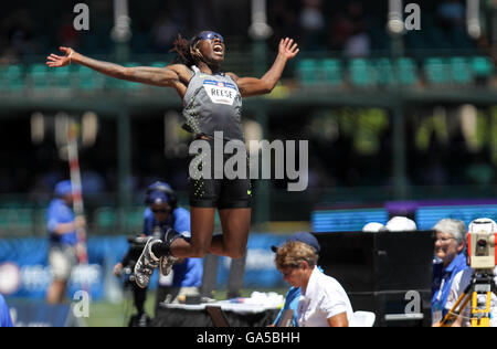 Eugene, Oregon, UK. 2 Luglio, 2016. BRITTNEY REESE salti nel salto in lungo a USA Track & Field prove olimpiche in campo Haward in Eugene, Oregon il 2 luglio 2016. Foto di David Blair Credito: David Blair/ZUMA filo/Alamy Live News Foto Stock
