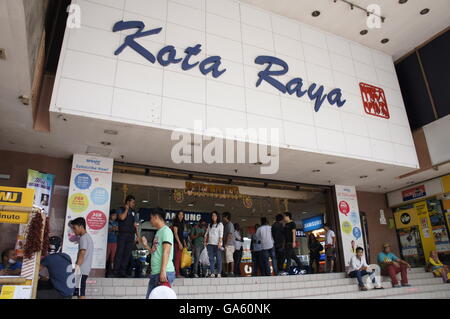 Ingresso di Kota Raya complesso per lo shopping a Kuala Lumpur. Ritrovo popolare per i filippini e altri i lavoratori migranti stranieri Foto Stock