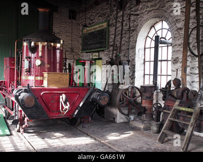 Tradizionalmente dotata di motore a vapore capannone e workshop presso la Beamish museo all'aperto vicino a Durham, Inghilterra Foto Stock