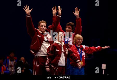 Olimpiadi invernali - Salt Lake City 2002 - Pattinaggio Artistico - Coppie di Pattinaggio - Gold Medal Ceremony Foto Stock