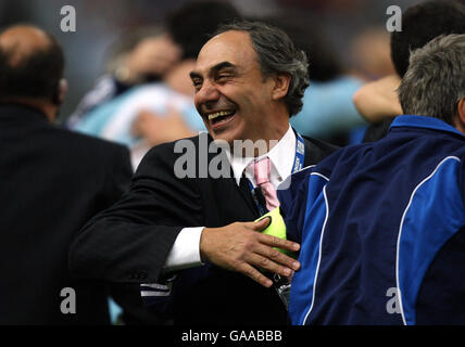 Rugby Union - IRB Coppa del mondo di Rugby 2007 - Pool D - Francia / Argentina - Stade de France. L'allenatore argentino Marcelo Loffreda festeggia al fischio finale durante la partita della Coppa del mondo IRB a Stade de France. Foto Stock