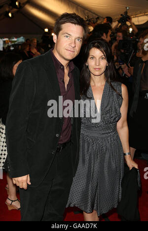 Jason Bateman arriva per la prima del nuovo film Elizabeth:The Golden Age alla Roy Thompson Hall di Toronto, Canada, durante il Toronto International Film Festival. Data immagine: Domenica 9 settembre 2007. Il credito fotografico dovrebbe essere: Ian West/PA Wire Foto Stock