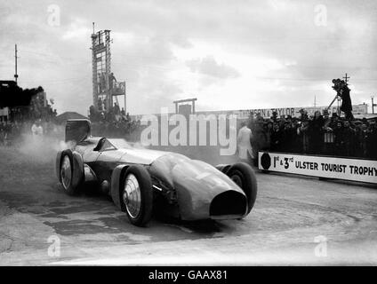 Motor Racing - Record di velocità su terra - Brooklands Foto Stock