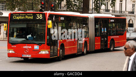 Bendy Stock in Bus Foto Stock