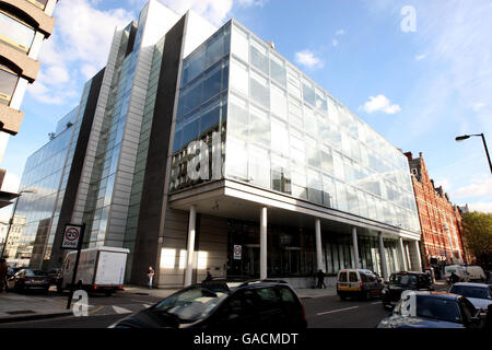 La sede centrale dell'ITV e dell'ITN (edificio in vetro) in Gray's Inn Road nel centro di Londra Foto Stock