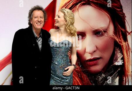 Geoffrey Rush e Cate Blanchett arrivano per la Premiere britannica di Elizabeth: The Golden Age all'Odeon Leicester Square, Londra, WC2. Foto Stock