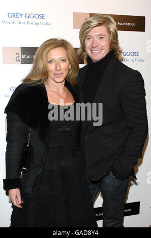 Nicky Clarke e Kelly Hoppen arrivano alla Gray Goose Vodka e alla festa di lancio VIP della Elton John AIDS Foundation, One Piazza, Covent Garden, Londra. Foto Stock