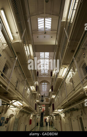 Nella foto è raffigurata una vista interna del blocco cellulare e alla prigione di Barlinnie a Glasgow Foto Stock