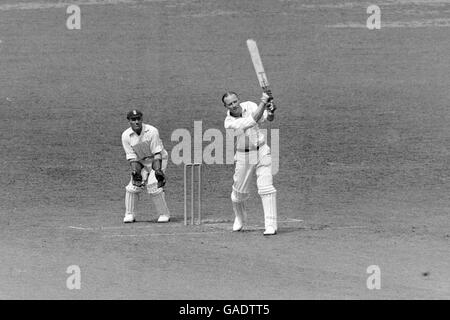 Cricket - County Championship - Surrey v Nottinghamshire - Giorno 1 - Kennington Oval Foto Stock