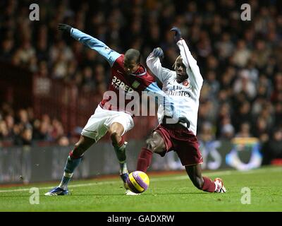 Calcio - Barclays Premier League - Aston Villa v Arsenal - Villa Park Foto Stock