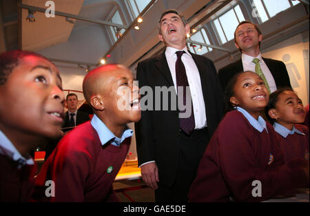 Gordon Brown visita il Museo della Scienza Foto Stock