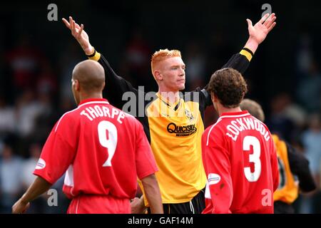 Calcio - a livello nazionale League Division Two - Cambridge Regno v Leyton Orient Foto Stock