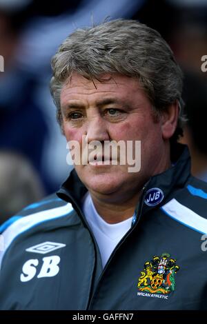 Calcio - Barclays Premier League - Wigan Athletic v Newcastle United - JJB Stadium. Wigan Athletic manager Steve Bruce Foto Stock