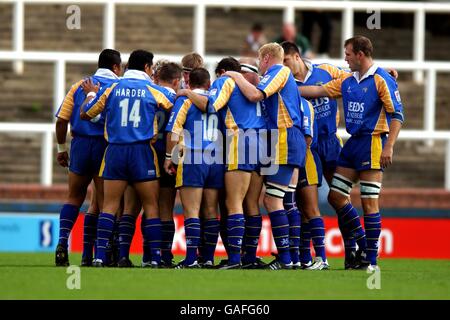 Rugby Union - Zurich Premiership - Leeds tykes / London Irish. I giocatori di Leeds Tykes hanno un colloquio di squadra Foto Stock