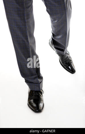 scarpe, pantaloni, sarti, moda, abbigliamento da uomo, classico, vestiti, abbigliamento, pulito, piedi, nuovo, borse e scarpe, elegante, moda, uomo, pelle, moda, Foto Stock