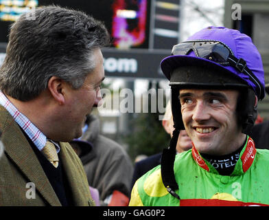 Horse Racing - Kempton Park Racecourse Foto Stock