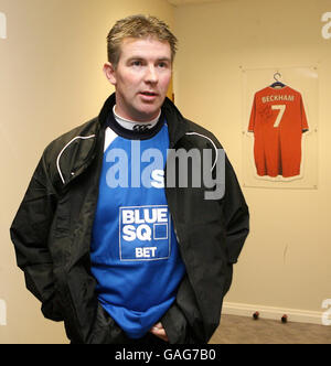 Calcio - Havant e Waterlooville Training Session - The Cliff. Il manager Havant Shaun Gale durante una sessione al Cliff Training Ground di Salford. Foto Stock