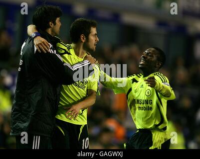 Calcio - Carling Cup - Semifinale - seconda tappa - Everton v Chelsea - Goodison Park. Joe Cole di Chelsea celebra il suo obiettivo con Shaun Wright-Phillips Foto Stock