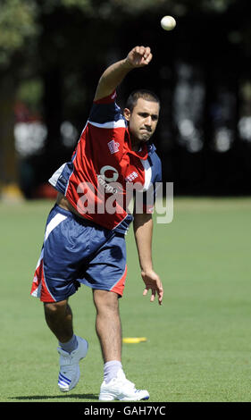 Ravi Bopara inglese al New Zealand High Performance Center, Lincoln University, Lincoln, Nuova Zelanda. Foto Stock