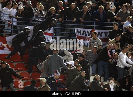 Calcio - Coppa UEFA - Round di 32 - Atletico Madrid v Bolton Wanderers - Vicente Calderón Stadium Foto Stock