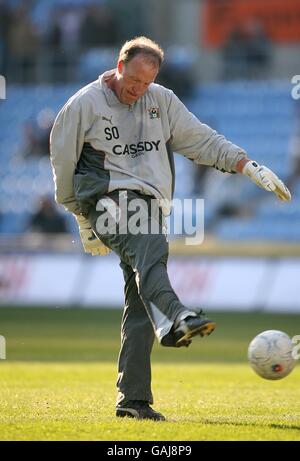 Calcio - fa Cup - Fifth Round - Coventry City v West Bromwich Albion - The Ricoh Arena. Steve Ogrizovic, allenatore di portiere della città di Coventry Foto Stock