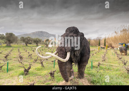 Atene, Grecia 17 gennaio 2016. Mammoth ritratto presso il Parco dinosauri in Grecia. Foto Stock