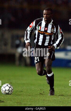 Calcio - Serie a - Brescia v Juventus. Lilian Thuram, Juventus Foto Stock