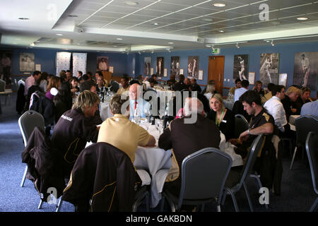 Cricket - Surrey County Cricket Club - Premere Giorno - Il Brit Oval Foto Stock