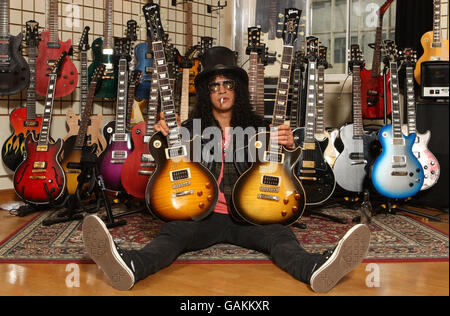 Slash Gibson e Epiphone Les Paul Guitar lancio - Londra Foto Stock