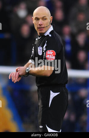 Calcio - Barclays Premier League - Portsmouth / Chelsea - Fratton Park. Arbitro Howard Webb durante la partita della Barclay's Premier League a Fratton Park, Portsmouth. Foto Stock