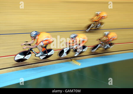 I Paesi Bassi Levi Heimans, Jenning Huizenga, Jens Mouris e Peter Schep nella squadra maschile inseguono le qualifiche Foto Stock