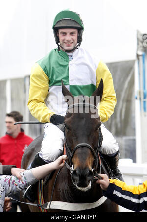 Horse Racing - Scottish Grand National - Ayr Racecourse Foto Stock