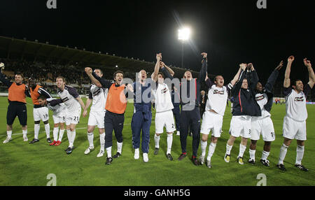 I giocatori dei Rangers festeggiano durante la Coppa UEFA, la Semifinale, la seconda tappa, Artemio Franchi, Firenze, Italia. Foto Stock