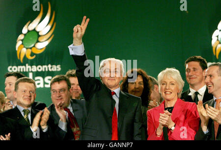 Il leader del Green Party John Gormley alla conferenza annuale della festa presso l'hotel Fairways a Dundalk, co Louth. Foto Stock