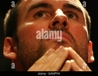 Il campione del mondo britannico Joe Calzaghe durante una conferenza stampa al Planet Hollywood Hotel a Las Vegas, USA. Foto Stock