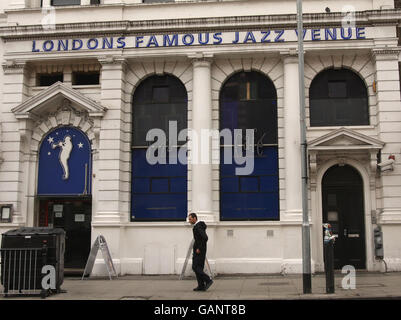 I locali notturni di Londra. Una vista generale del Jazz Cafe a Londra. Foto Stock