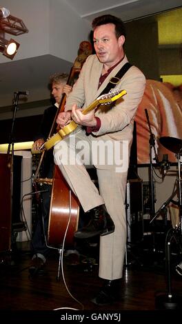 ELENCO successi DI MOJO Magazine 2008 - lancio. James Hunter durante il lancio DELLA MOJO Magazine Honors List 2008 a HMV, 150 Oxford Street, London, W1 Foto Stock