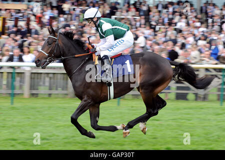 Horse Racing - StanJamesUK Guinea Festival - Giorno 2 - Newmarket Racecourse Foto Stock