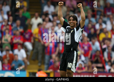 Calcio - Campionato Coca-Cola - Gioca - Semifinale - prima tappa - Crystal Palace v Bristol City - Selhurst Park. Nick Carle di Bristol City festeggia Foto Stock