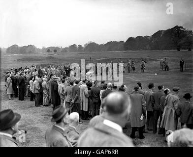 Golf - Ryder Cup - Pre-Tournament pratica - Gran Bretagna e Irlanda v Oxford e Cambridge Golf Society Foto Stock