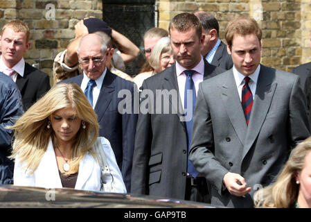 Il principe Harry riceve la medaglia della campagna Foto Stock