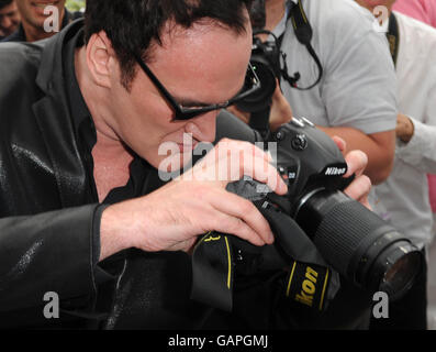 Quentin Tarantino partecipa a una fotocellula per promuovere 'un Lecon De Cinema' (una lezione di cinema) durante il 61° Festival del Cinema di Cannes, Cannes, Francia. Foto Stock