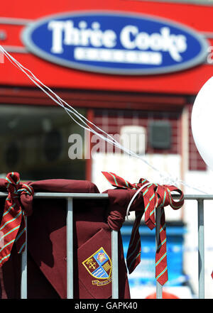 Adolescente assassinato in forno Foto Stock