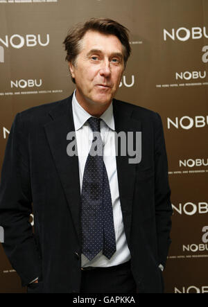 Bryan Ferry alla festa di lancio del Nobu Hospitality Group al Nobu Berkeley a West London. Foto Stock