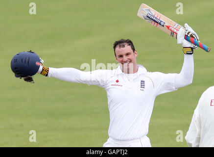 Cricket - Seconda npower Test Match - Giorno 4 - Inghilterra v Nuova Zelanda - Old Trafford Cricket Ground Foto Stock